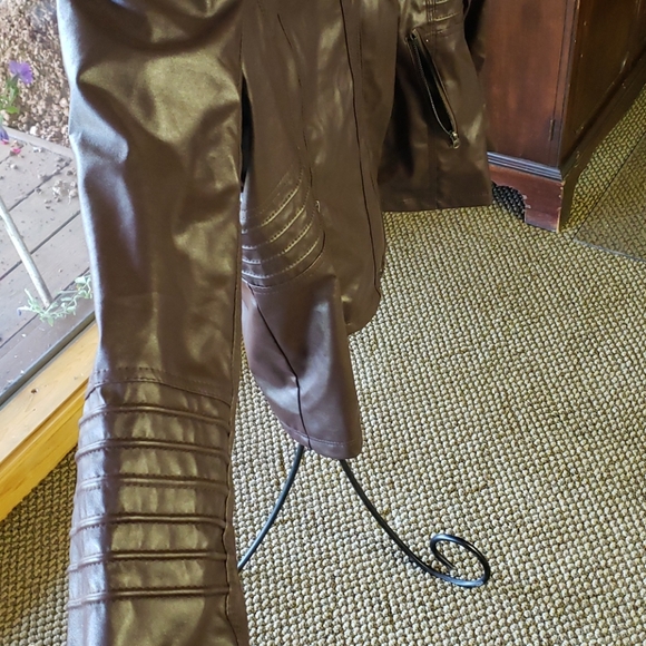 Women's Fall Jacket - Picture 6 of 12